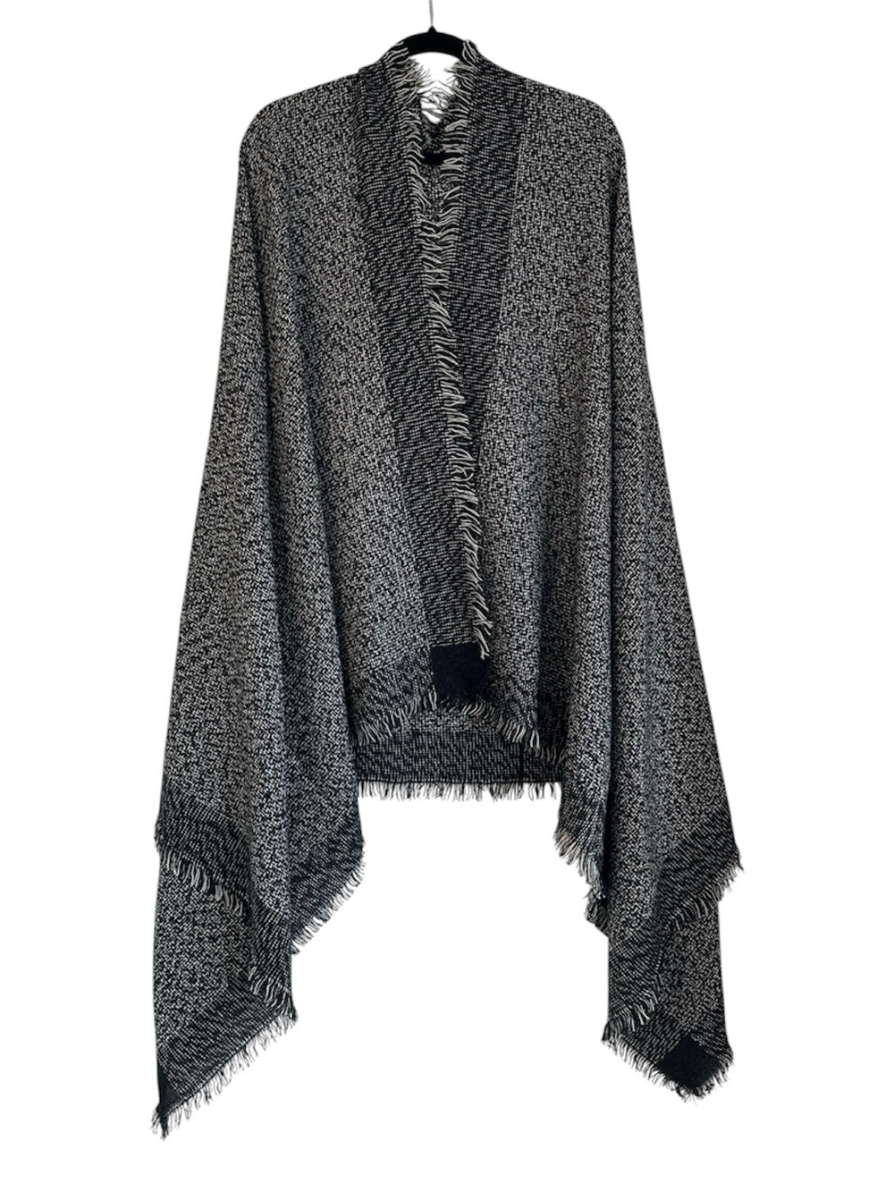 FRAAS | Black & White Woven Scarf / Wrap / Shawl